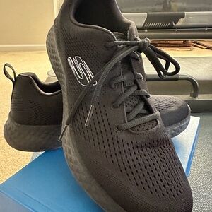 Sketchers Men's Lace Up Athletic Shoes - Size 10